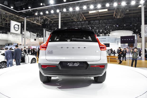 Під час Пекінського автосалону Volvo офіційно представив XC40 Recharge