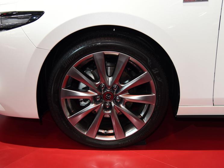 Mazda 3 100th Anniversary Special Edition презентована на Пекінському автосалоні