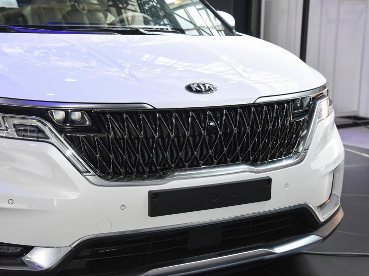 В Пекіні представили новий KIA Carnival для внутрішнього ринку