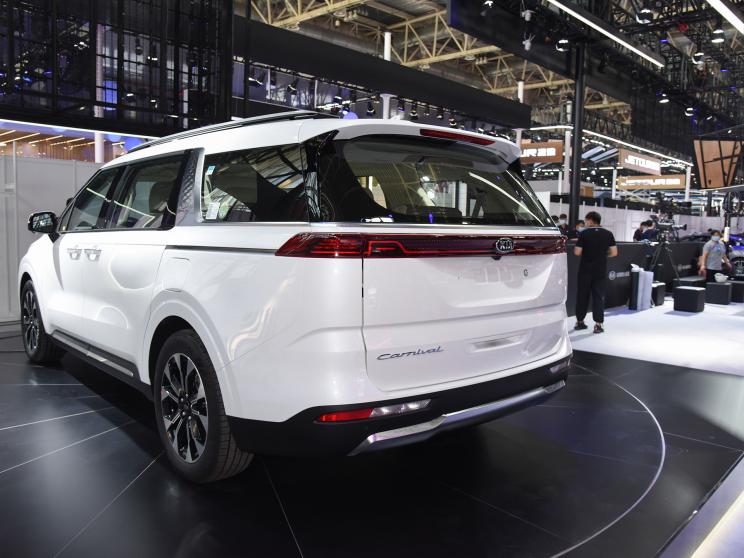 В Пекіні представили новий KIA Carnival для внутрішнього ринку