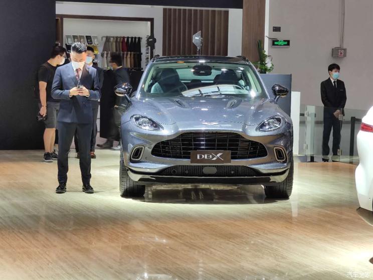 На автошоу в Пекіні представили позашляховик Aston Martin DBX Designer Custom Edition