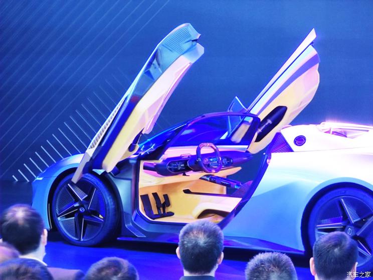 Концептуальний електричний родстер GAC Enpulse на Пекінському автосалоні 2020