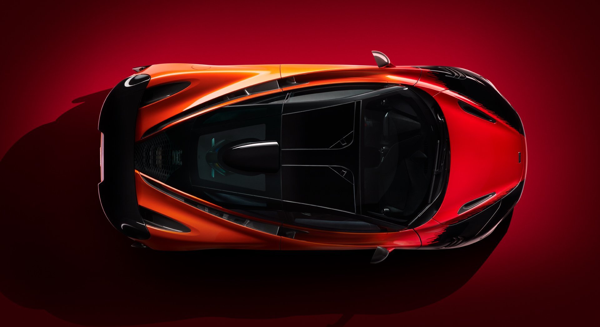 McLaren представив суперкар McLaren 765LT в новій спецверсії Strata Theme