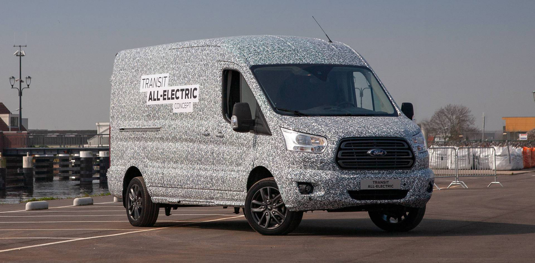 Глава Форда анонсував вихід чисто електричного Транзиту
