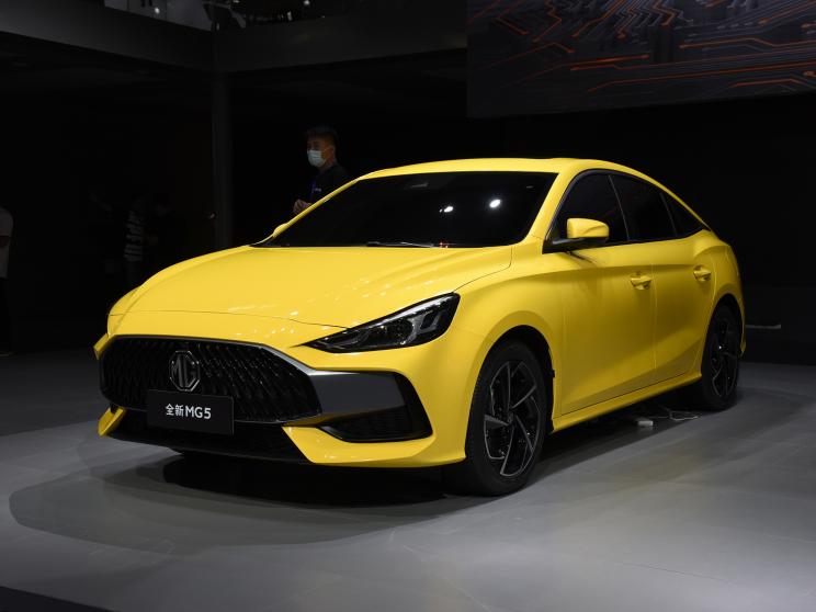 На Пекінському автосалоні було офіційно представлений абсолютно новий MG 5