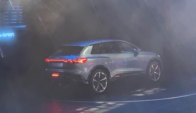 Audi представив своє нове повністю електричне сімейство e-tron