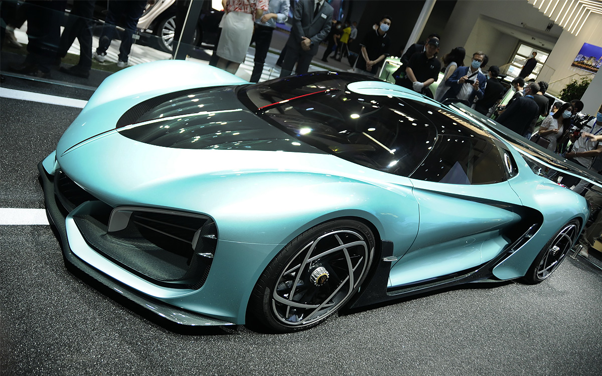 У Пекіні відбувся дебют гібридного гіперкара Hongqi S9