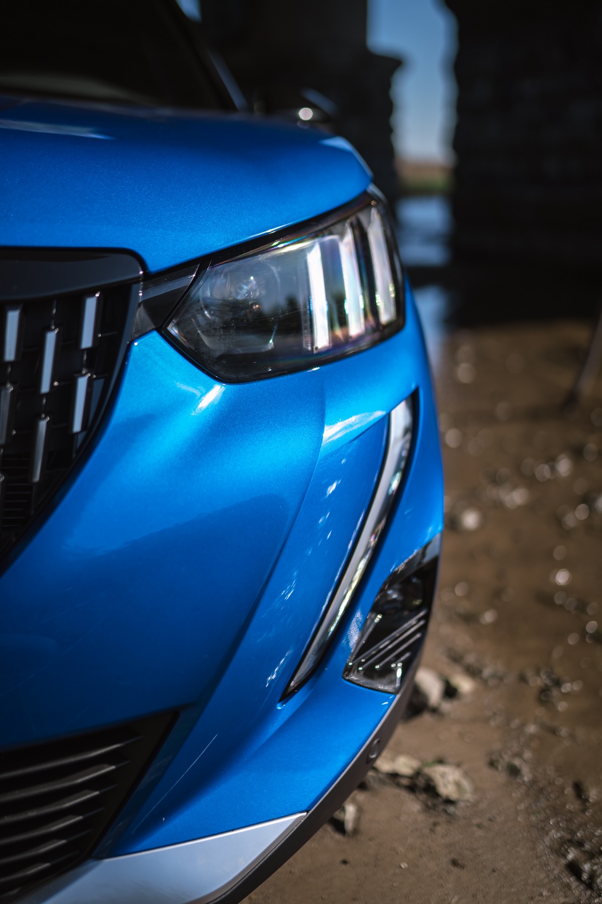 Новий Peugeot 2008 впевнено піднімається на вершину і виривається у фінал AutoBest 2021