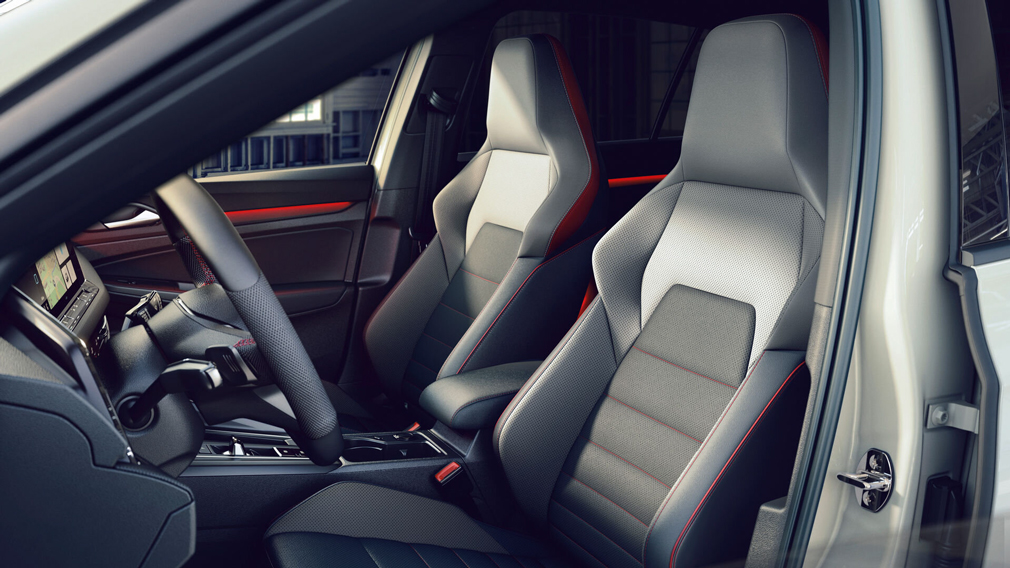 Представлена 300-сильна версія Volkswagen Golf GTI Clubsport