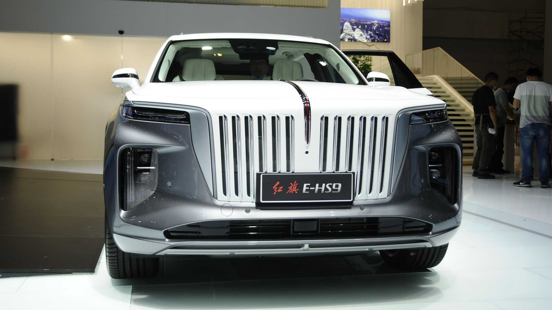 В Пекіні презентували кросовер Hongqi схожий на Rolls-Royce Cullinan