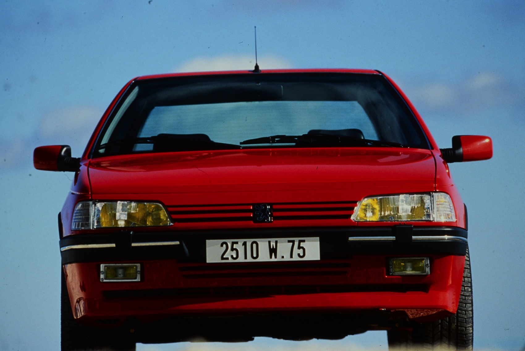 Peugeot 405 T16 як прообраз 508 Peugeot Sport Engineered