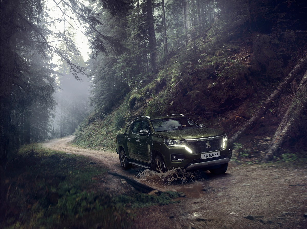 Новий пікап Peugeot Landtrek подолає 26 тисяч кілометрів доріг Латинської Америки