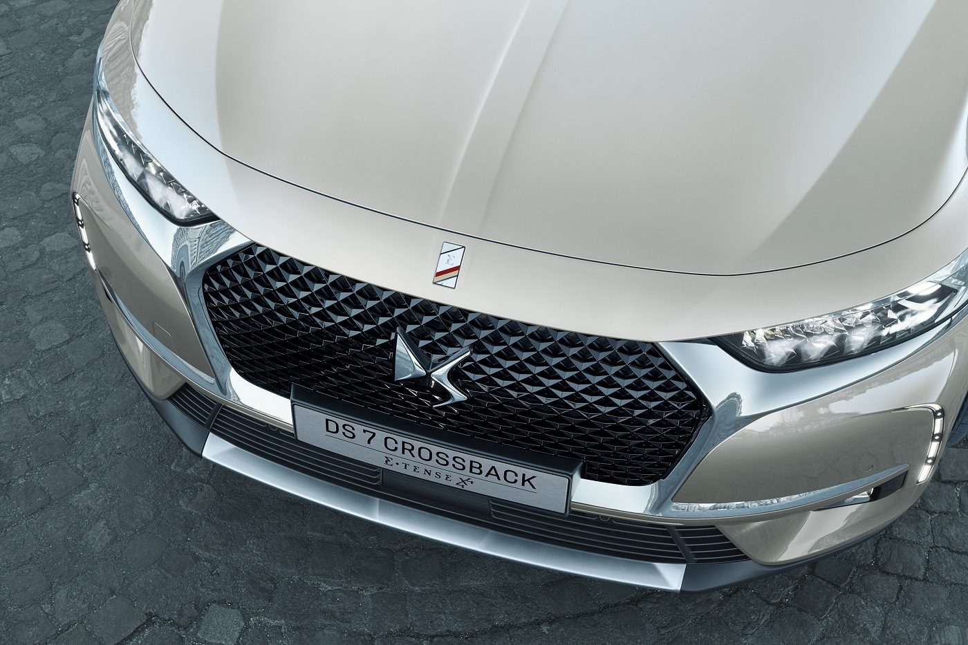 Plug-In гібрид DS 7 Crossback E-Tense 4x4 вже в Україні