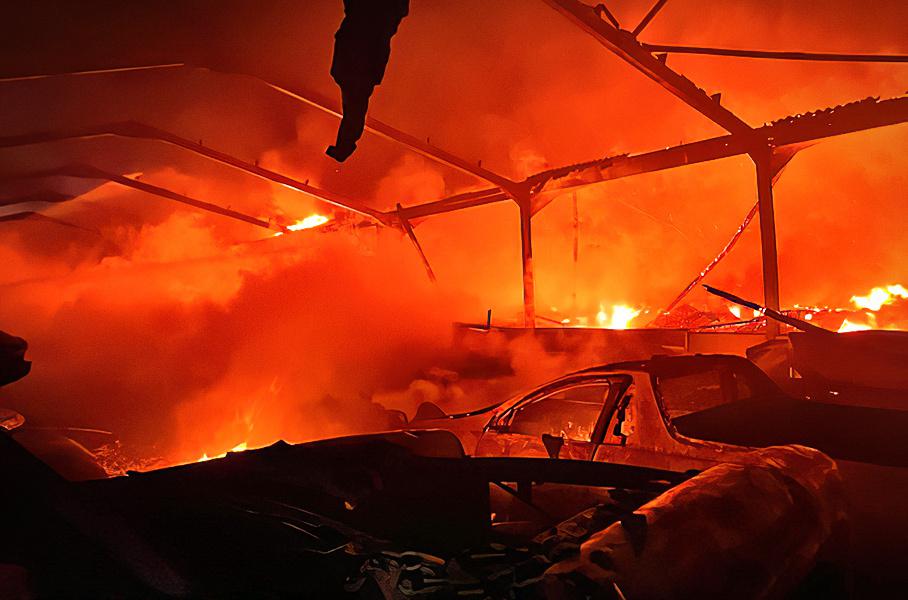 Пожежа знищила 70 ексклюзивних суперкарів на десятки мільйонів доларів