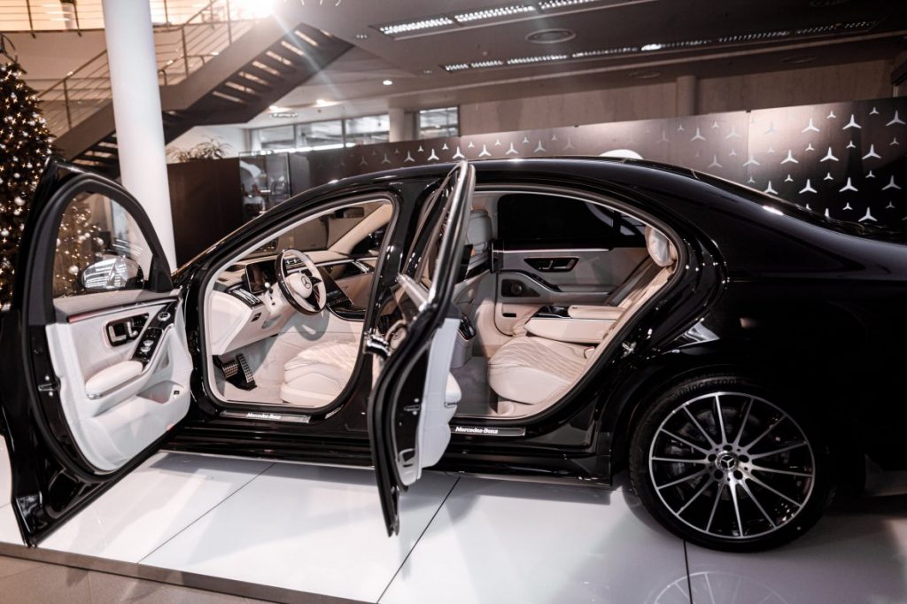 Mercedes-Benz презентував в Україні нове покоління S-Class