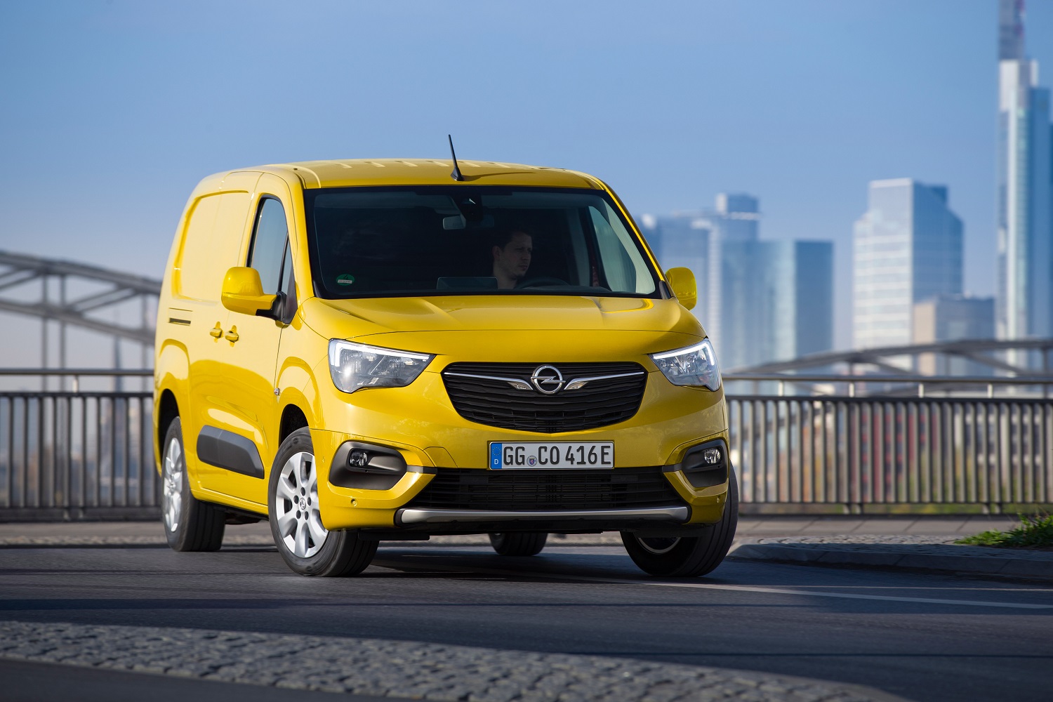 Новий вен Opel Combo-e: безкомпромісна електрична мобільність