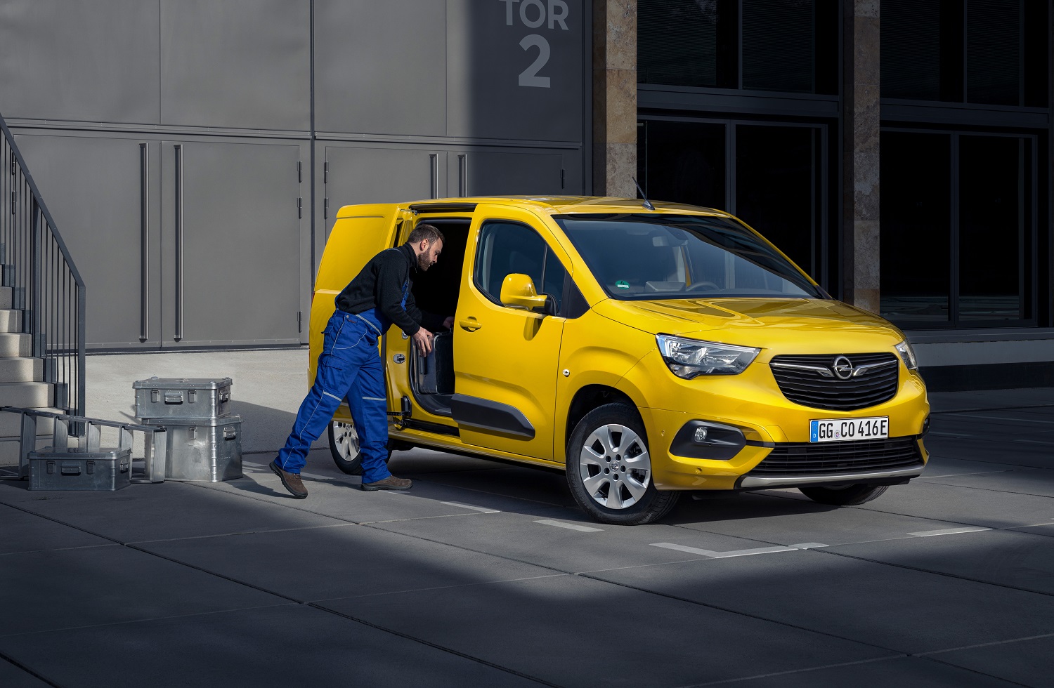 Новий вен Opel Combo-e: безкомпромісна електрична мобільність