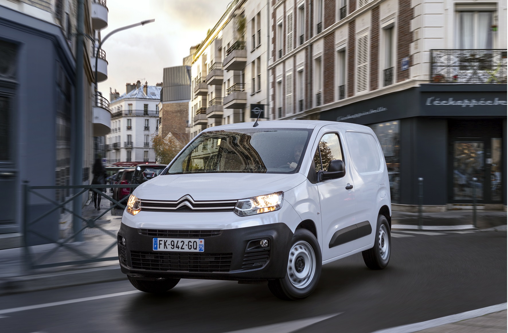 Бренд CITROЁN представляє модель ë-Berlingo: електричну версію свого універсального вена