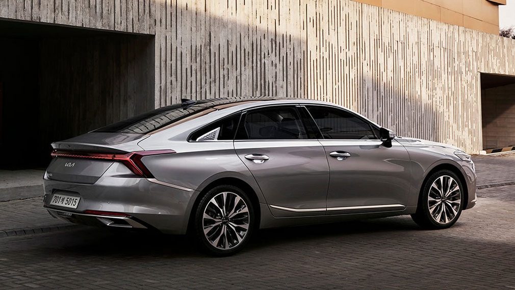 Компанія Kia презентувала новий великий седан