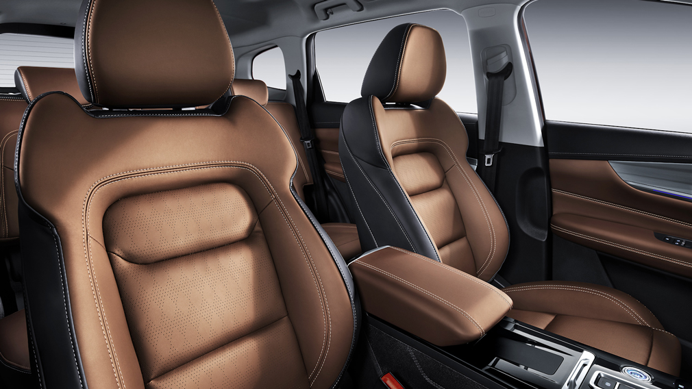 Chery представила інтер'єр елітного семимісного кросовера Tiggo 8 PRO