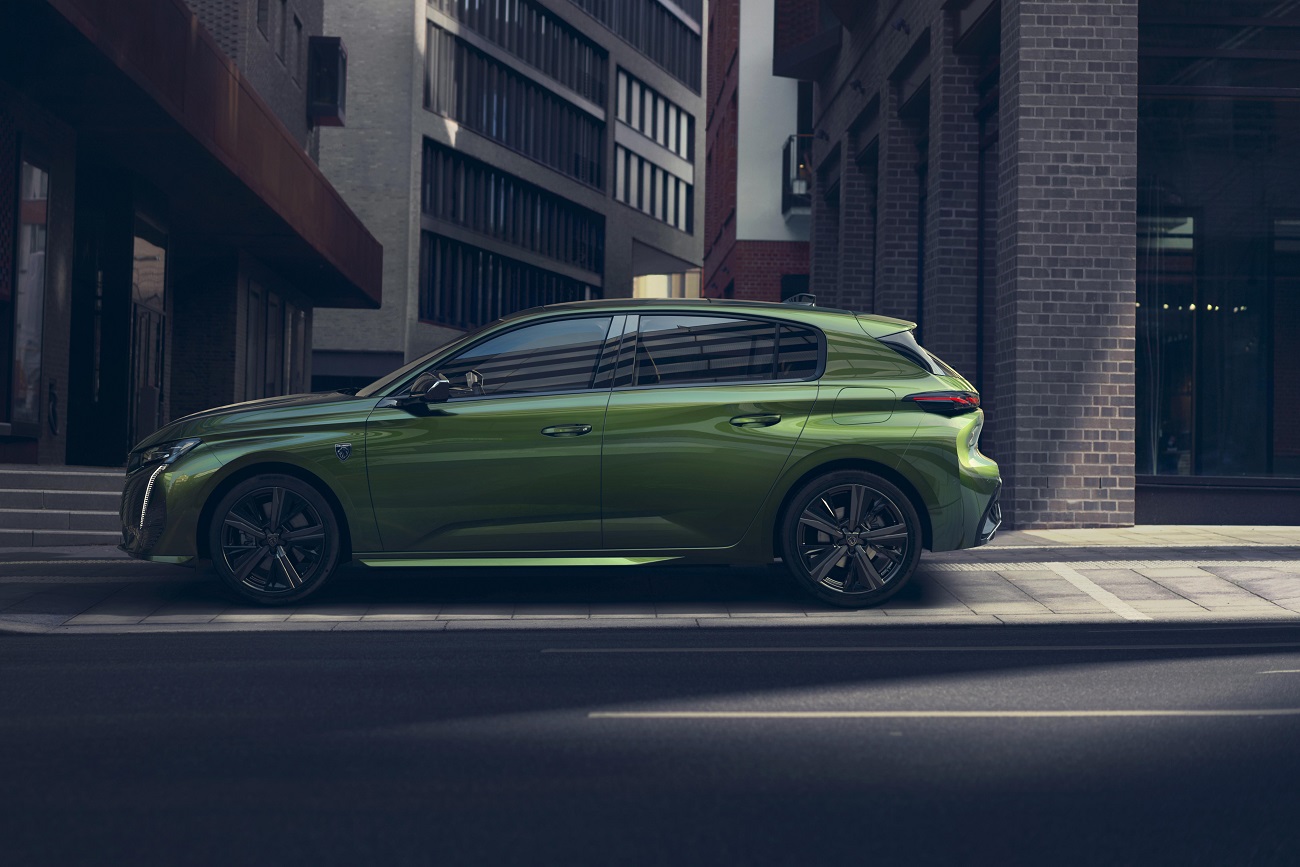 Peugeot представив новий потужний Plug-In гібрид