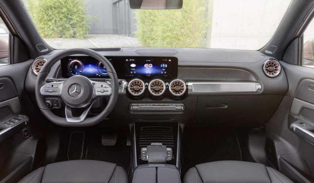 Mercedes-Benz презентував свій новий електрокросовер EQB