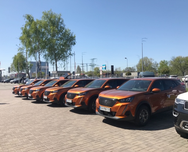 Новий успіх: «Кросовер року в Україні 2021» PEUGEOT 2008 знаходить нових корпоративних клієнтів