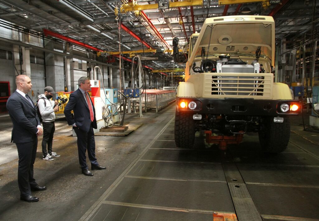 ЗСУ мають бути оснащені якісними вантажівками вітчизняного виробництва