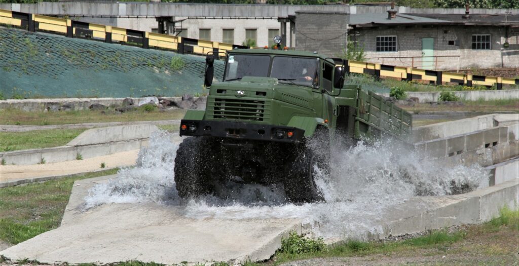ЗСУ мають бути оснащені якісними вантажівками вітчизняного виробництва