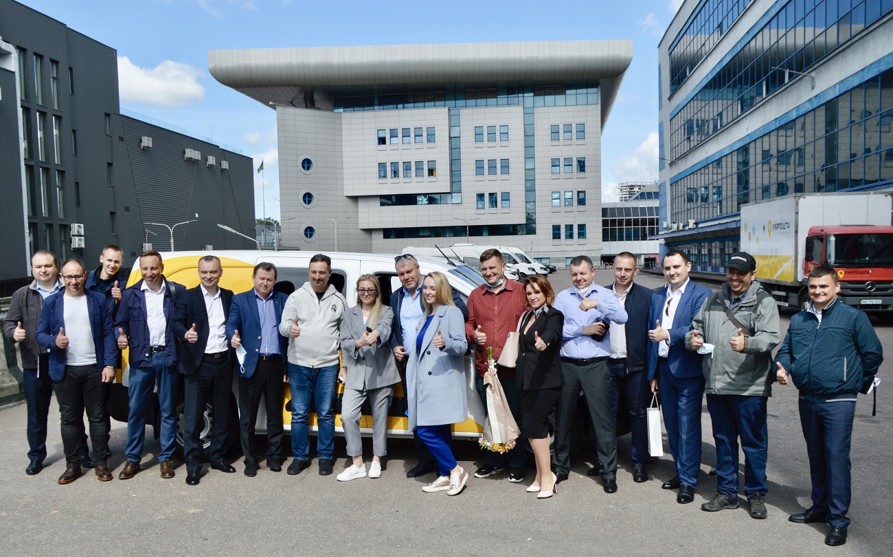 Citroёn презентував Укрпошті перші зразки пересувних відділень на базі фургонов Berlingo