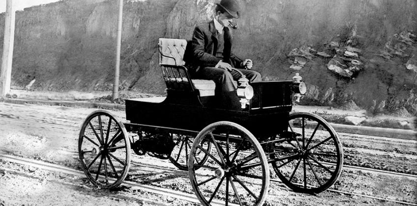 Понад 100 років тому електричні приводи мали перевагу в автомобільній промисловості