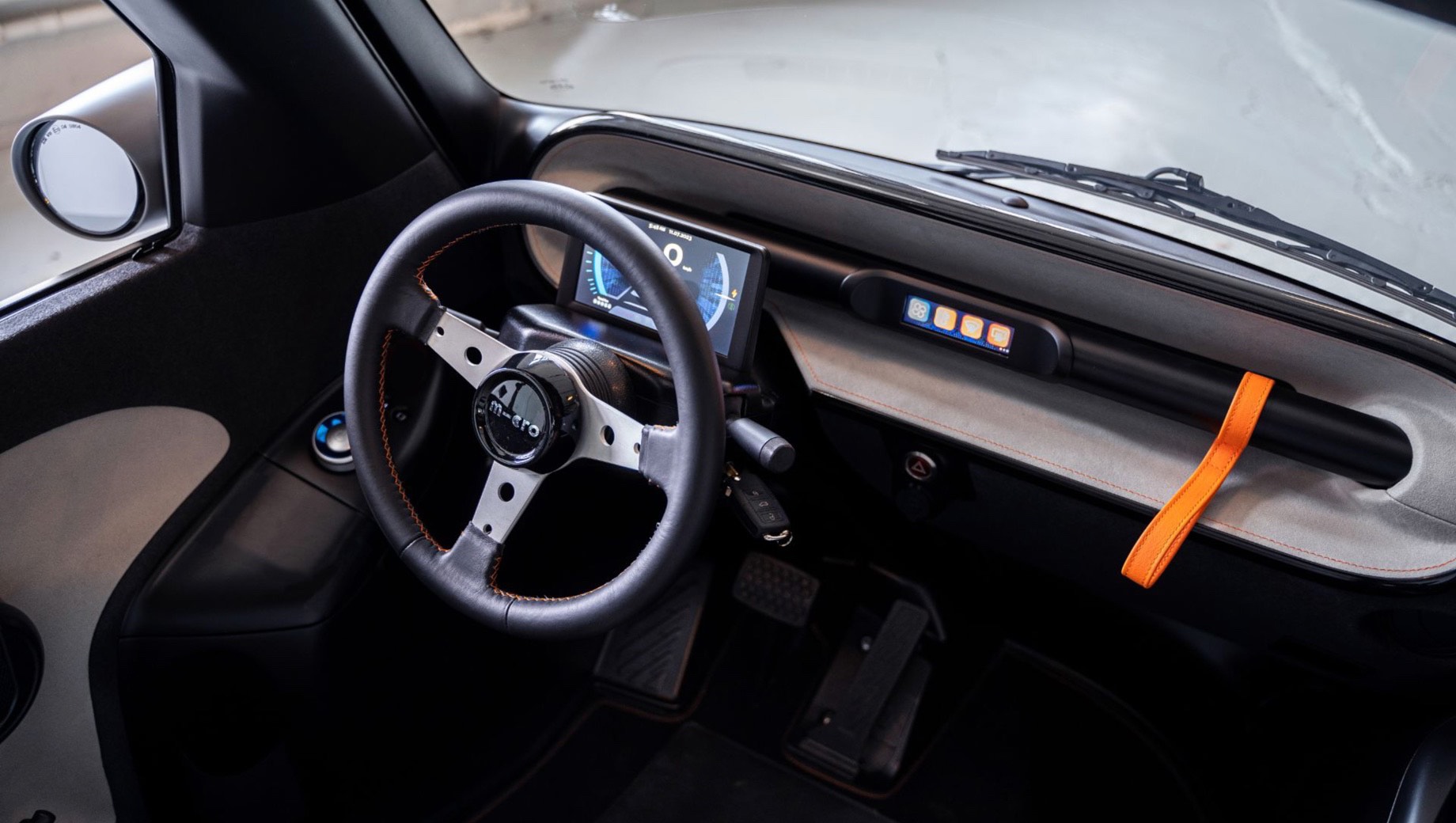 На Мюнхенському автошоу дебютував серійний екземпляр електрокара Microlino