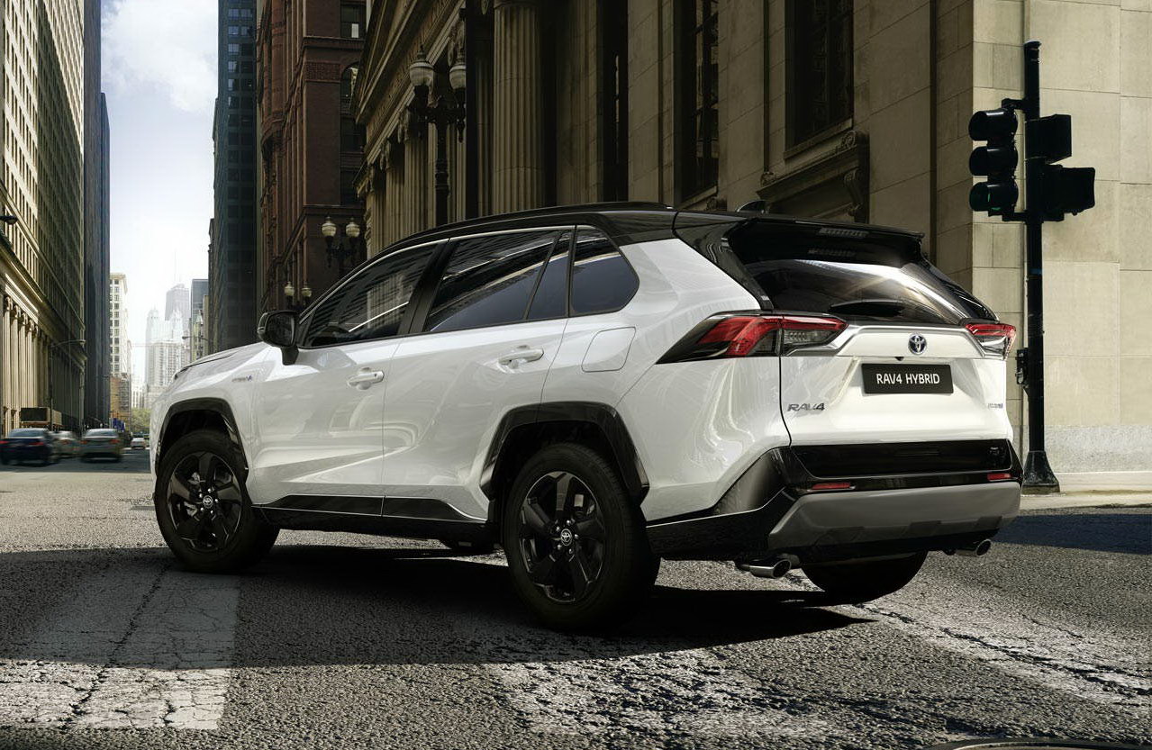 Глава Toyota виступив проти заборони ДВЗ