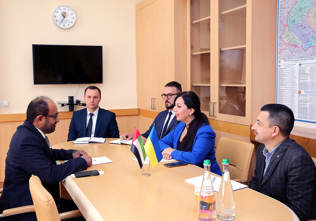 Українці зможуть обмінювати водійські права в ОАЕ