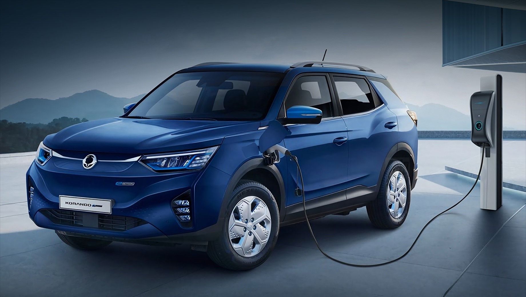 Перші фото нового Range Rover, плани Xiaomi і майбутнє SsangYong