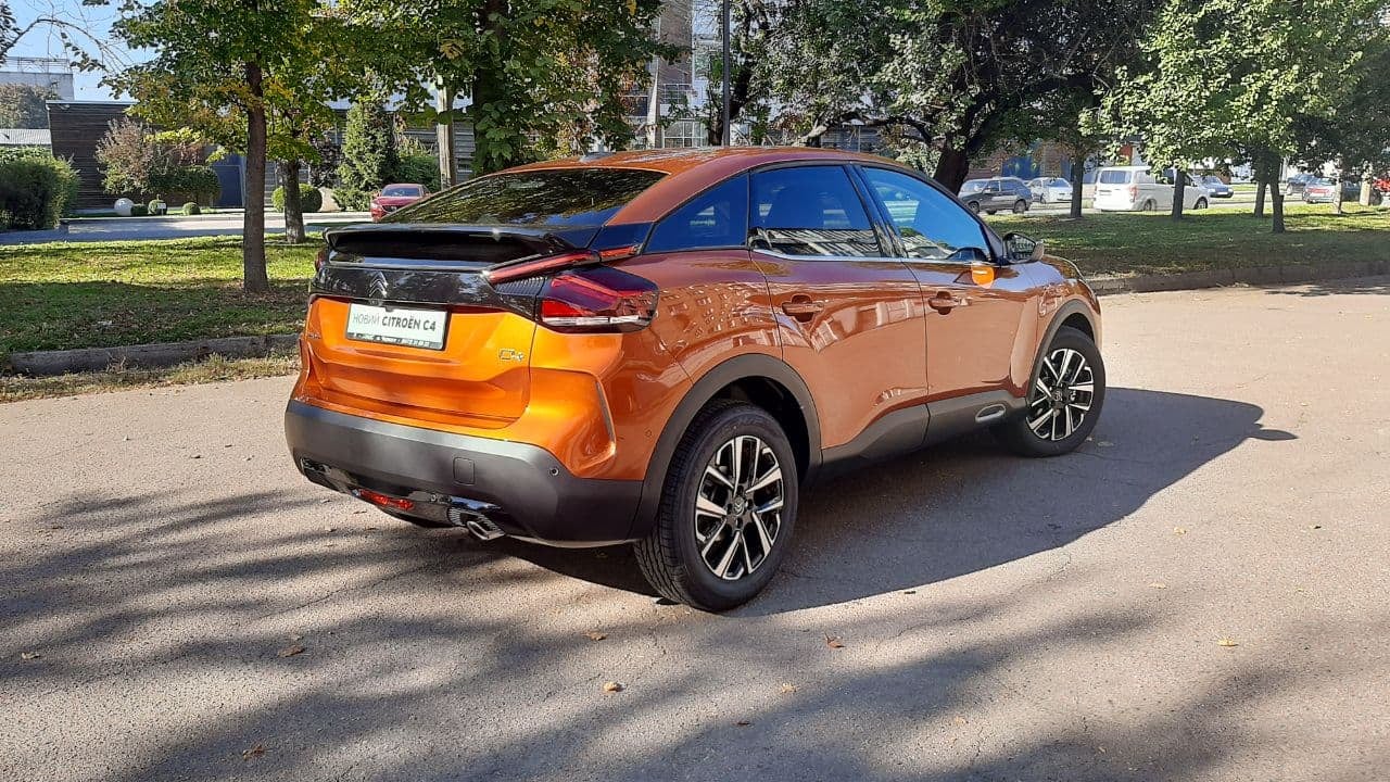 Новий CITROËN C4 вже в салонах офіційних дилерів Бренда