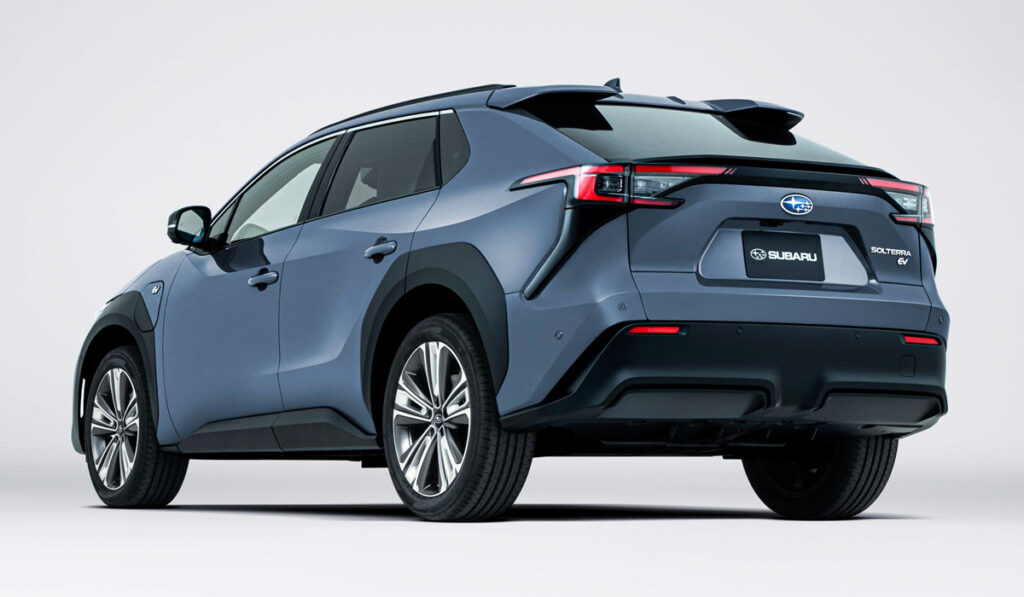 Subaru представила свій перший електромобіль