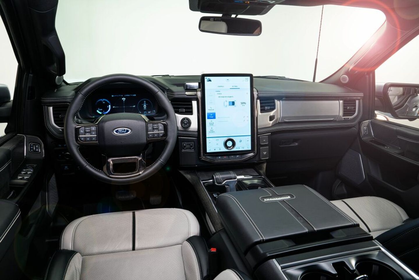 «Електричні» амбіції Ford та трактор від Pininfarina
