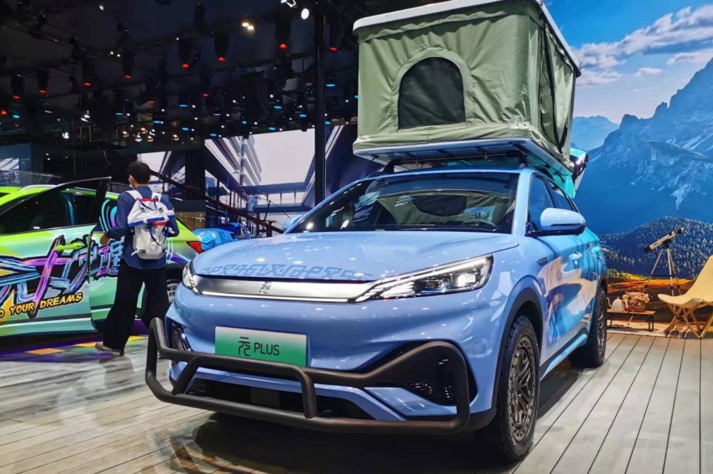 Автосалон у Гуанчжоу 2021: головні прем'єри та інші події