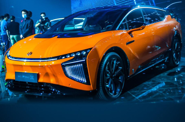 Китайці позиваються до Renault за крадіжку логотипу
