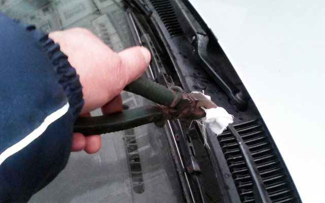 Експерти розповіли як полагодити не робочі автомобільні двірники