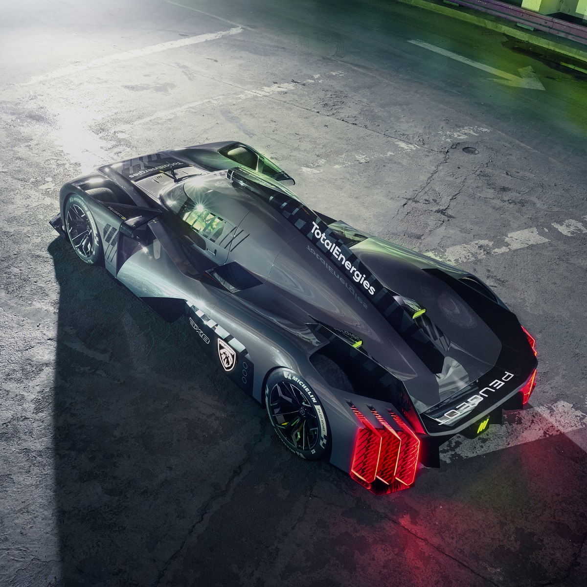 Гіперкар PEUGEOT 9X8 HYBRID отримав досконалий дизайн