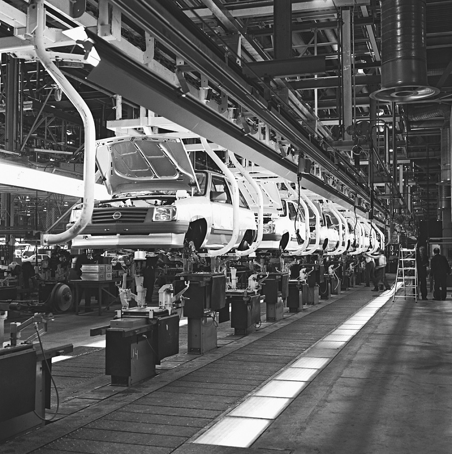Зроблено в Німеччині – 160 років компанії Opel!