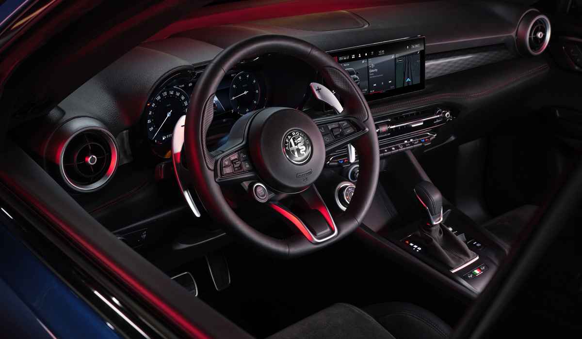 Alfa Romeo представила першу новинку за п'ять років