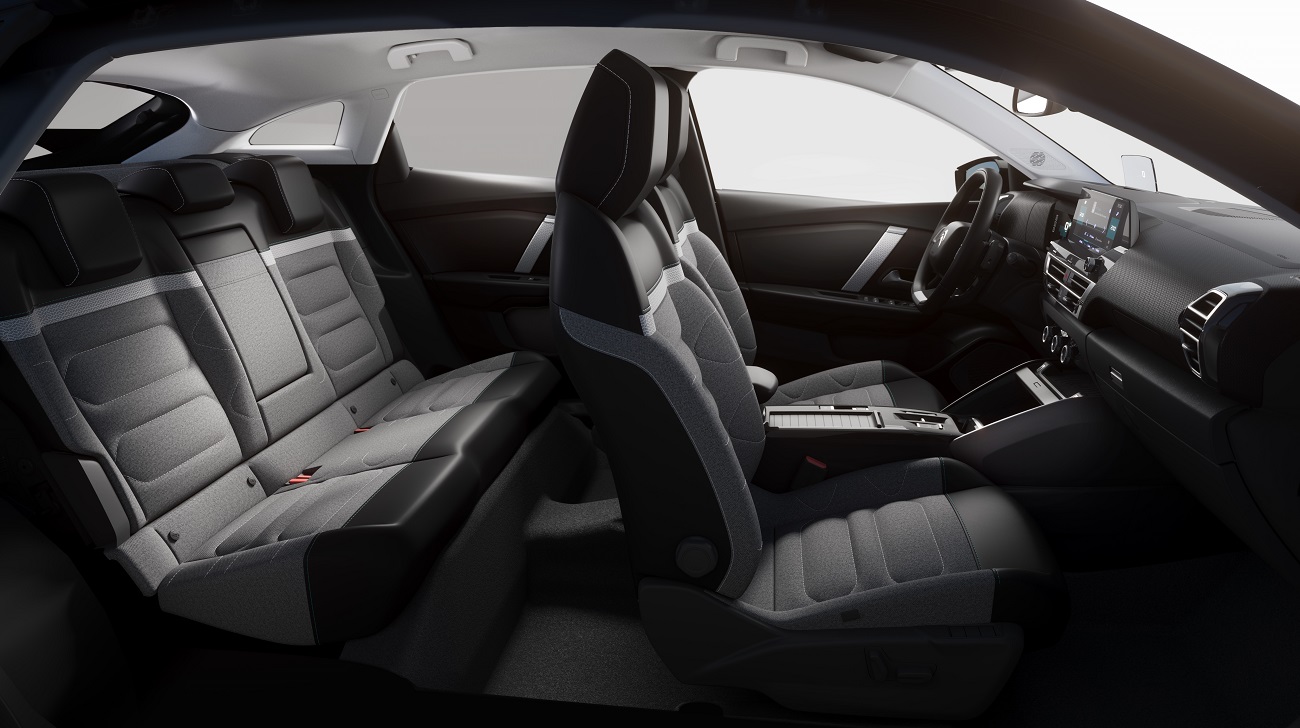 CITROЁN С4 став фіналістом акції "Автомобіль року в Україні 2022": до перемоги залишився один крок