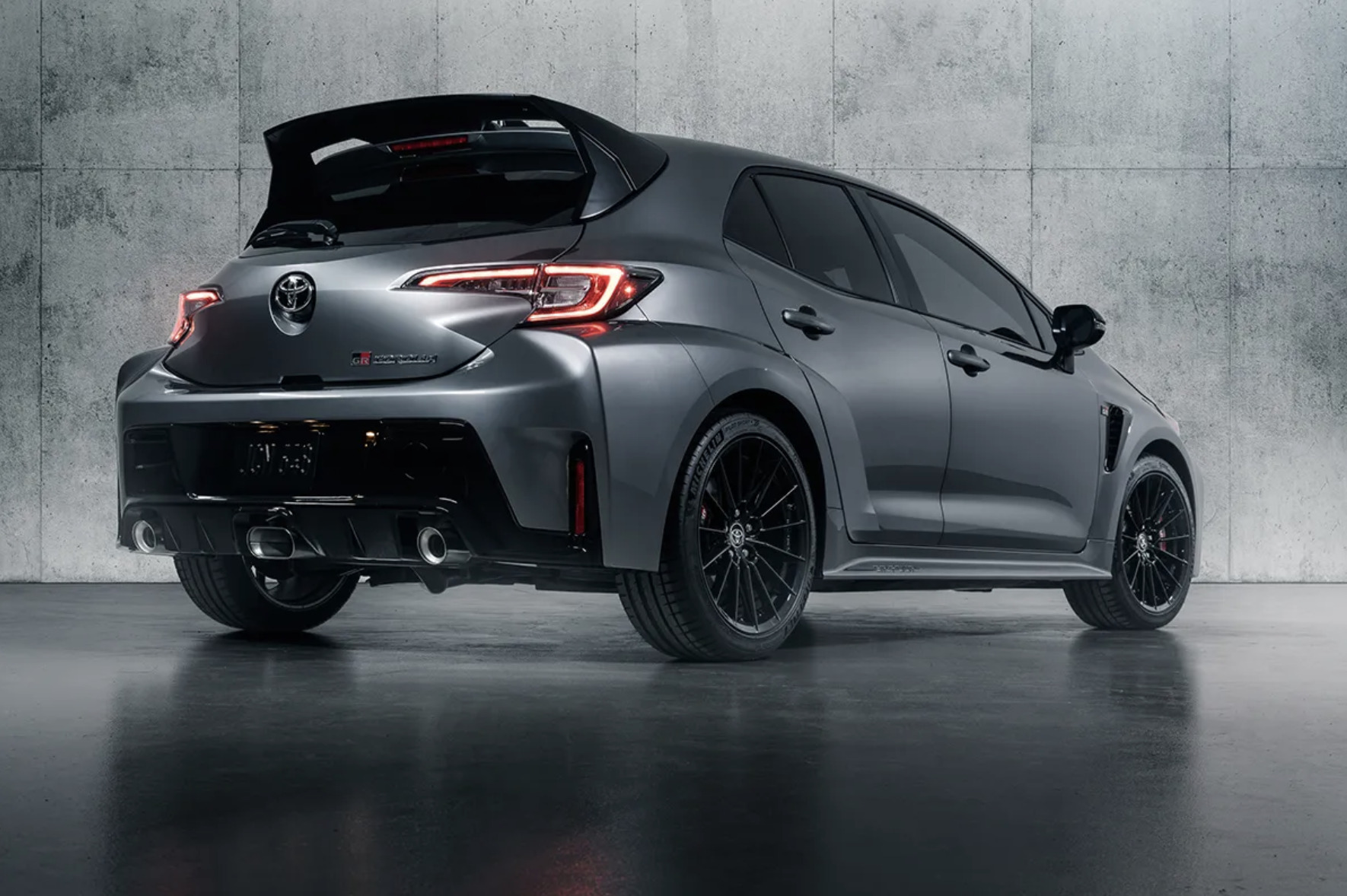 «Заряджена» GR Corolla та чергова невдача SsangYong