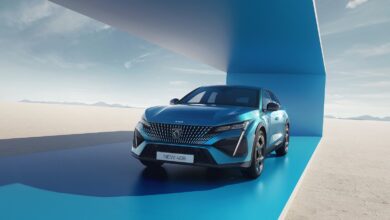 PEUGEOT представили оновлену модель 408