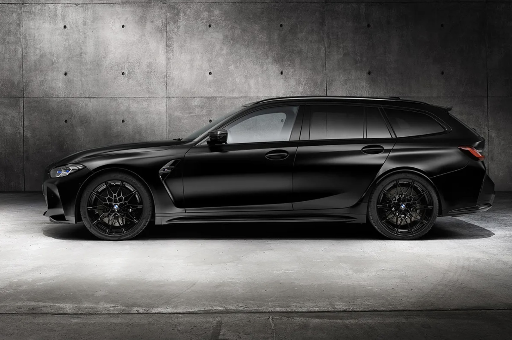 Рестомод Impreza, універсал М3 та ювілей Corsa